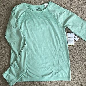 Old Navy Active Girl’s long sleeve shirt